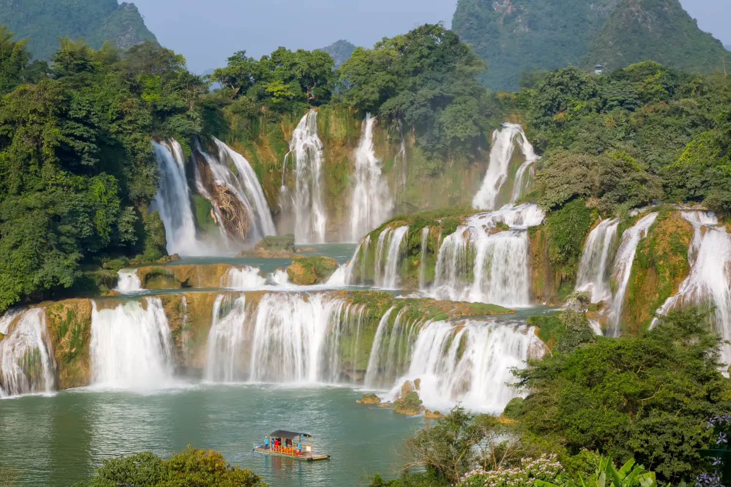 ban-gioc-waterfalls